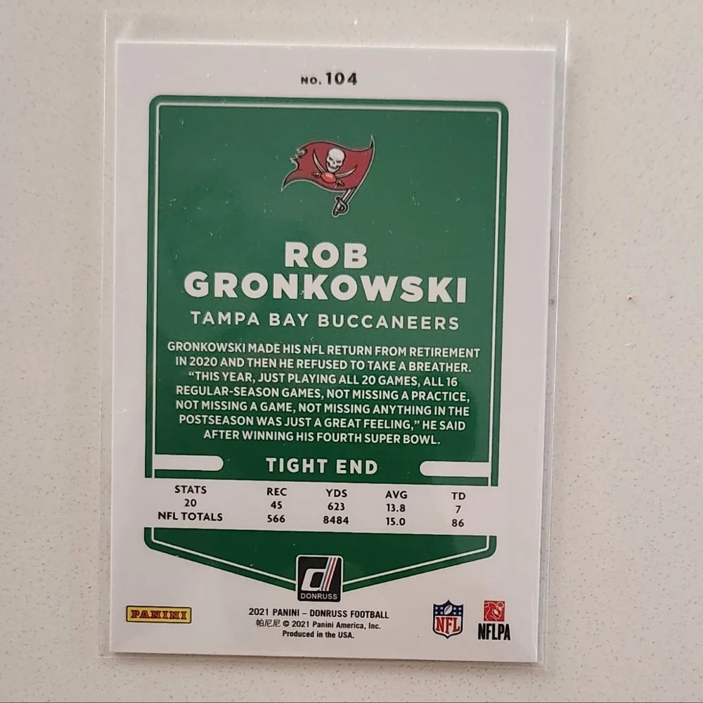 BRADY / GRONKOWSKI FOOTBALL CARDS - Picture 6 of 6